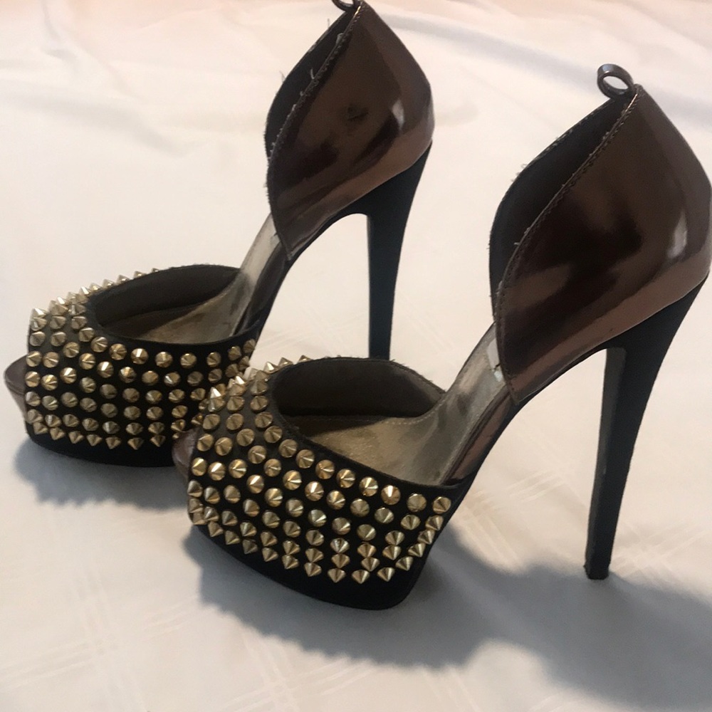 Steve Madden heels with gold spikes✨